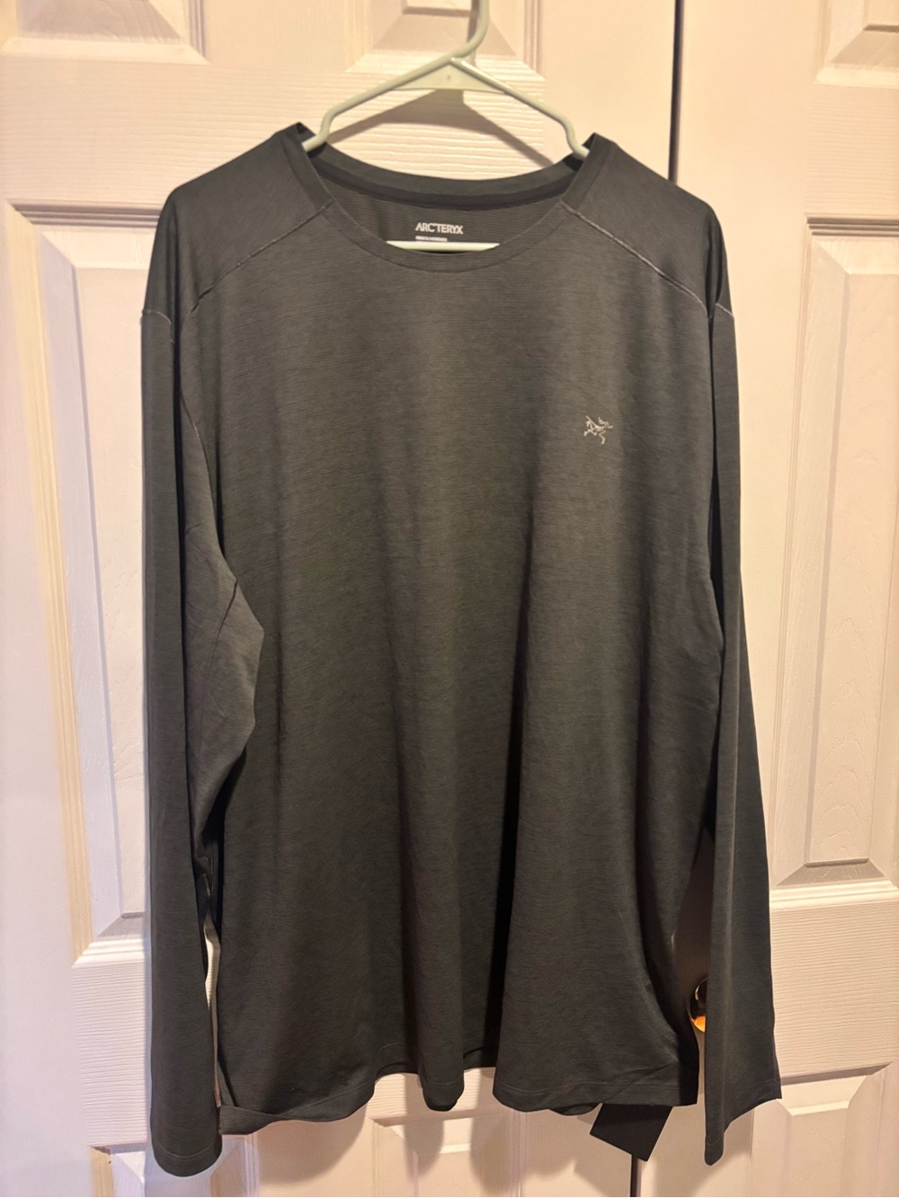 Arc'teryx Men's Cormac Long Sleeve Crew Shirt - Gray